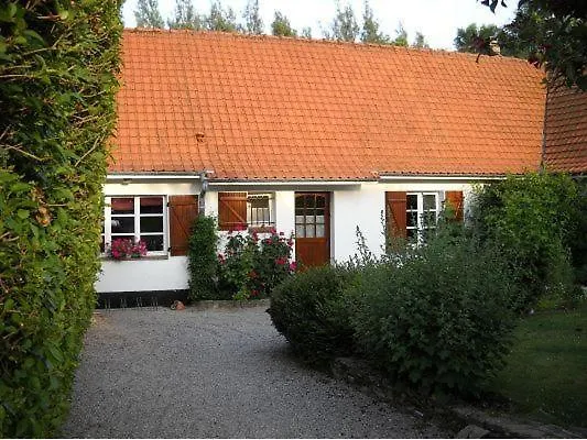 Au Jet De Pierre * Saint-Inglevert