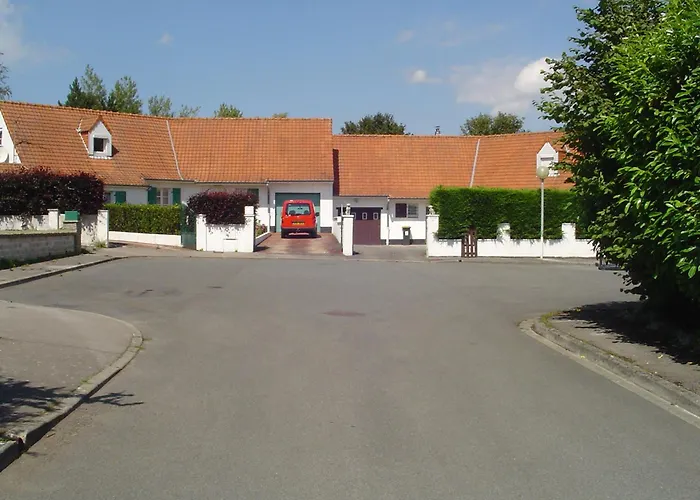 Villa Au Jet De Pierre